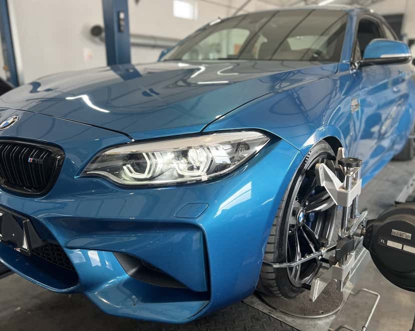 BMW în atelierul CDC Service Auto, Voluntari