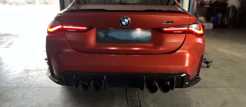 BMW în atelierul CDC Service Auto, Voluntari