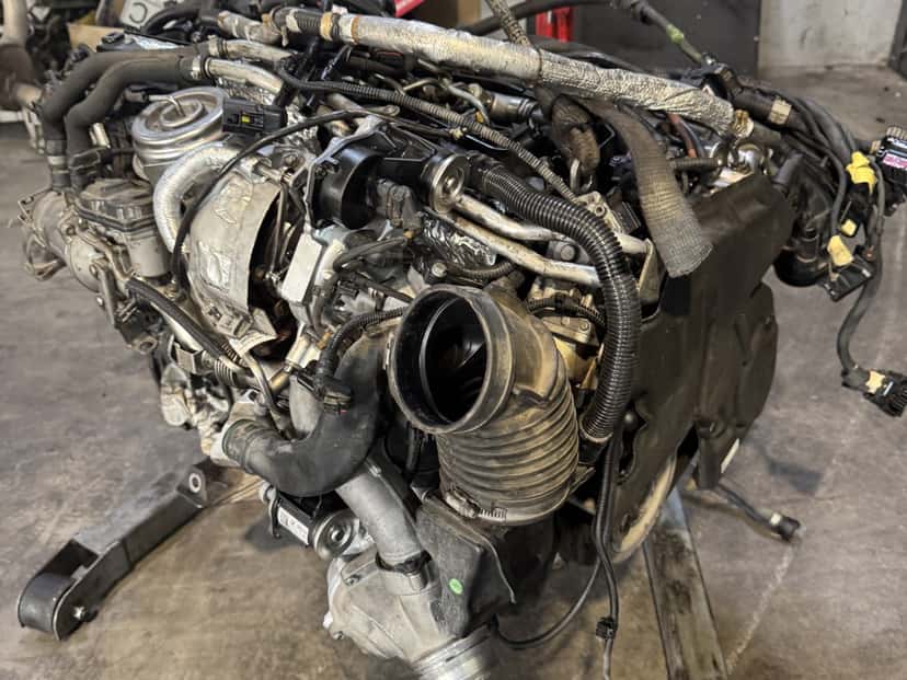 Volkswagen în atelierul CDC Service Auto, Voluntari