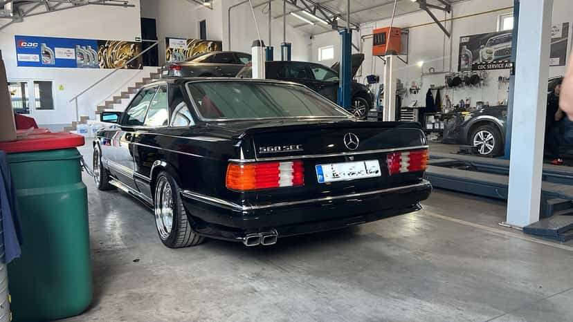 Mercedes-Benz în atelierul CDC Service Auto, Voluntari